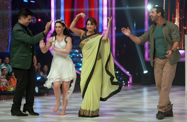 'झलक दिखला..' के सेट पर माधुरी से मिले जॉन...