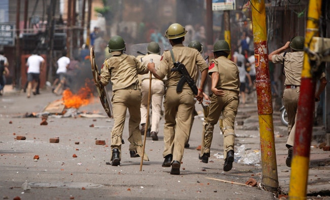 किश्तवाड़ हिंसा के बाद जल उठा जम्मू