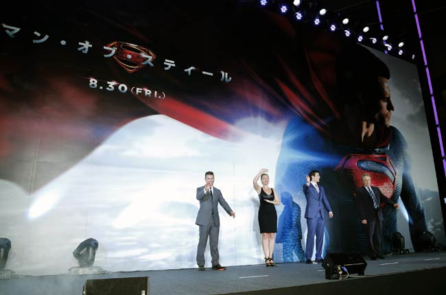 टोकियो में दिखा 'मैन ऑफ स्टील' का जलवा