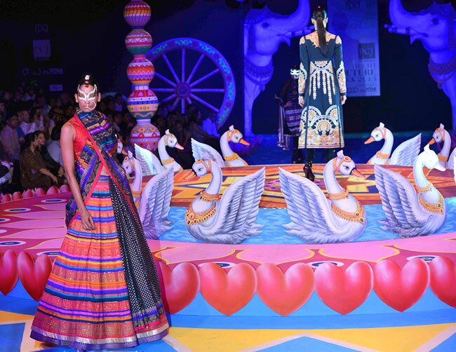 धमाकेदार रहा ‘कुटूर फैशन वीक 2013’ का चौथा दिन
