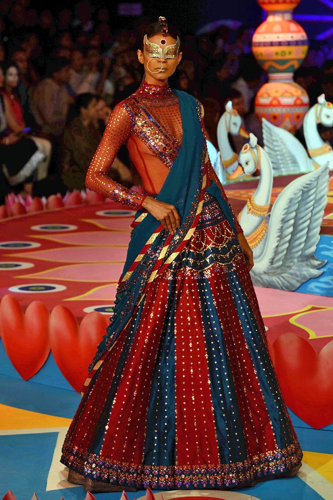 धमाकेदार रहा ‘कुटूर फैशन वीक 2013’ का चौथा दिन