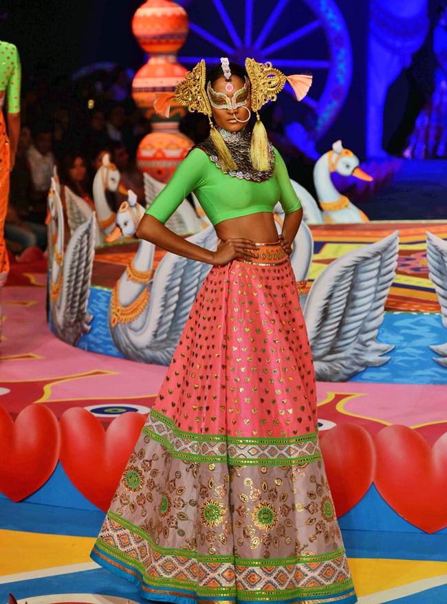 धमाकेदार रहा ‘कुटूर फैशन वीक 2013’ का चौथा दिन