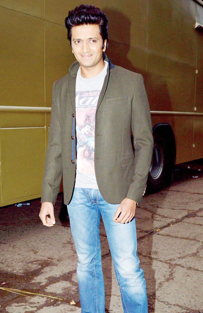 'ग्रैंड मस्‍ती' के सितारों का इमोशनल अत्‍याचार