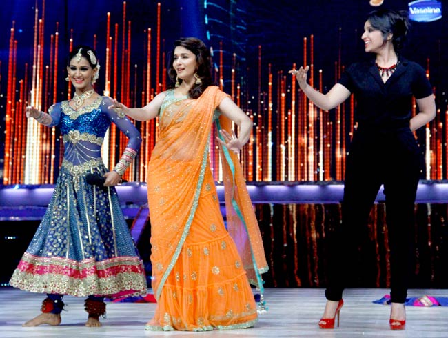 'झलक दिखला जा' के सेट पर परिणीति-सुशांत