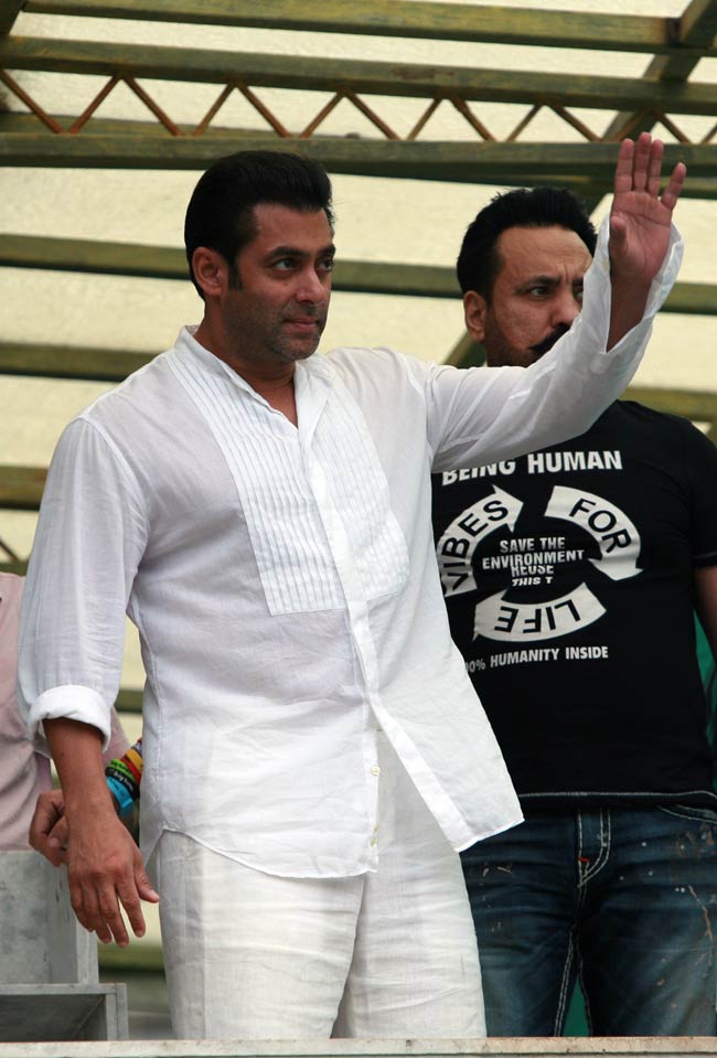 'दबंग' सलमान खान और 'किंग' शाहरुख खान की ईद