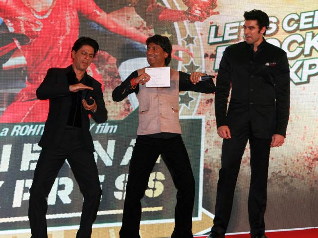 चेन्नई एक्सप्रेस की बंपर कामयाबी पर SRK का जश्न