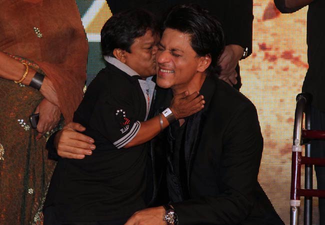 चेन्नई एक्सप्रेस की बंपर कामयाबी पर SRK का जश्न