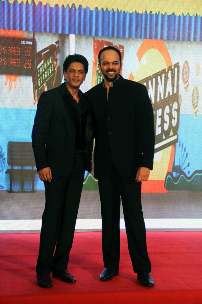 चेन्नई एक्सप्रेस की बंपर कामयाबी पर SRK का जश्न