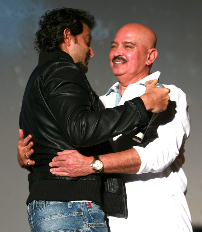 ऋतिक ने लॉन्‍च किया कृष-3 का धमाकेदार ट्रेलर...