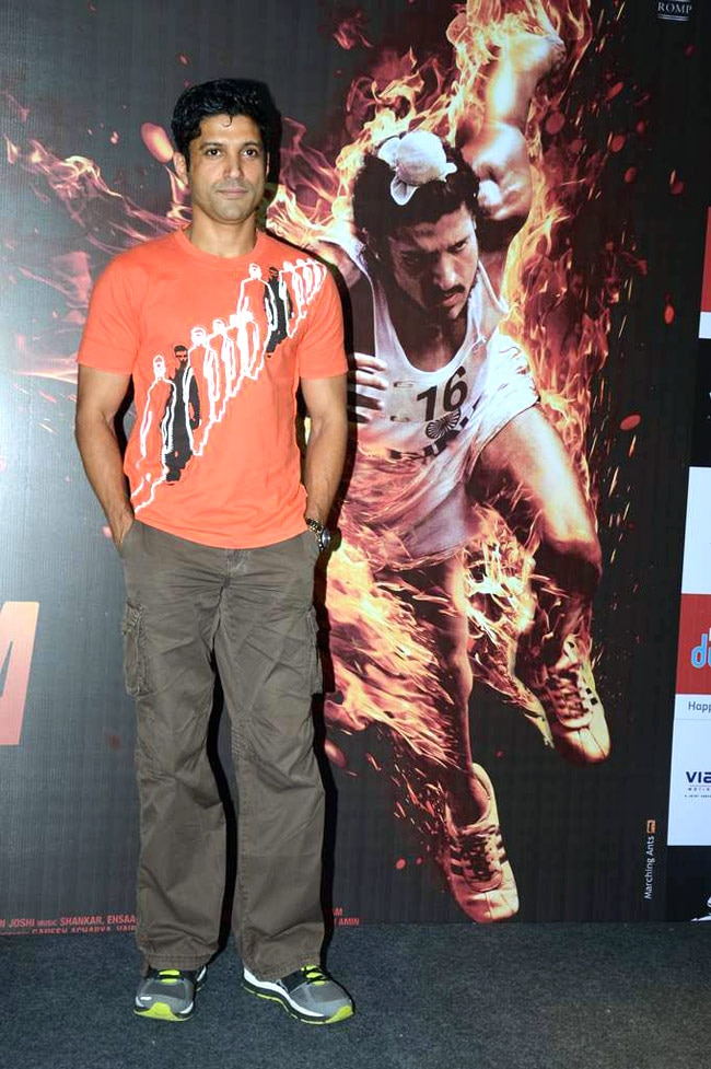 फरहान अख्‍तर ने लॉन्‍च की ‘भाग मिल्‍खा भाग’ गेम