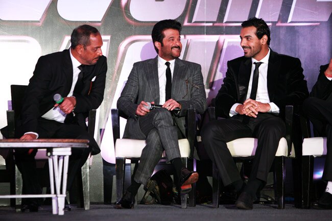 मिलिए 'वेलकम बैक' की गैंग से!