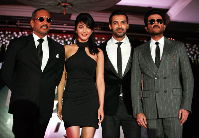 मिलिए 'वेलकम बैक' की गैंग से!