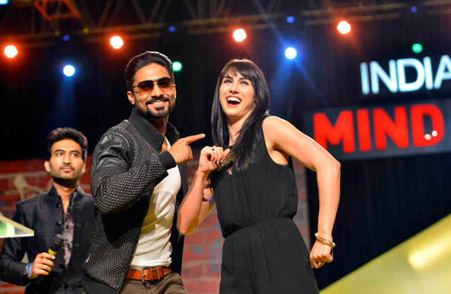 लॉरेन-सलमान सिखाएं डांस तो Anybody can dance!