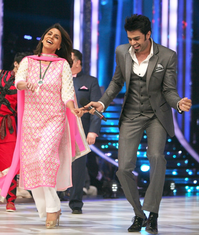 रणबीर, ऋषि और नीतू कपूर की झलक...