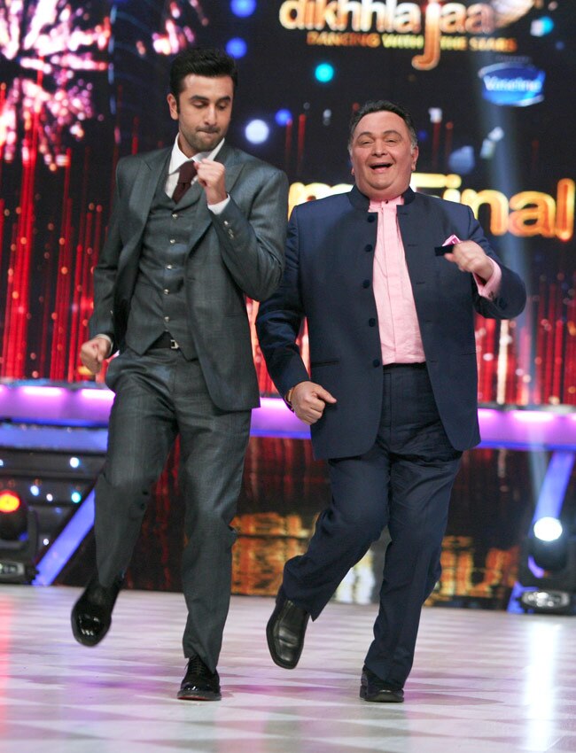 रणबीर, ऋषि और नीतू कपूर की झलक...