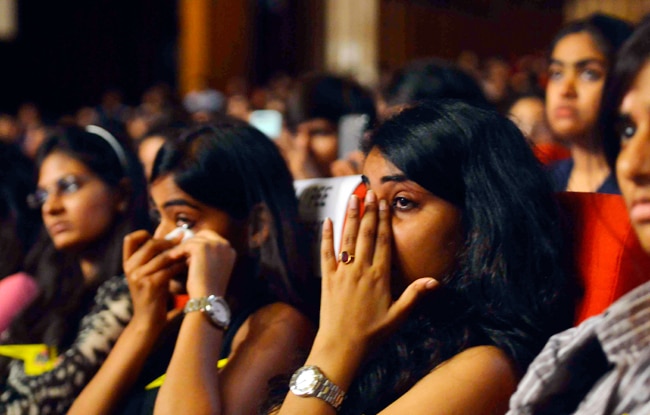 Mind Rocks: ... जब स्टेज पर रो पड़ीं गुल पनाग