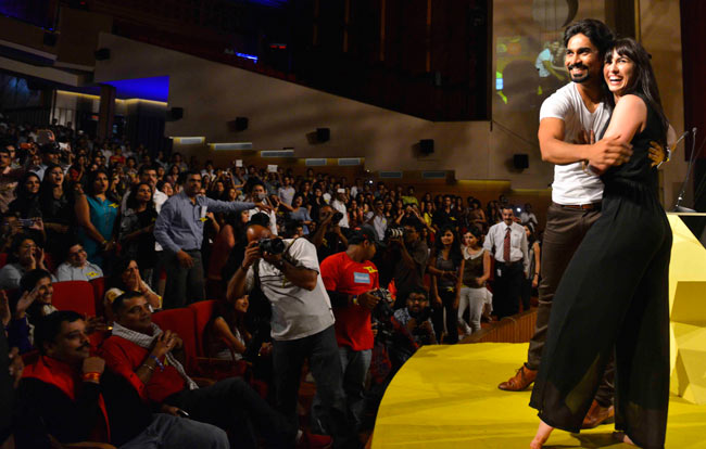 लॉरेन-सलमान सिखाएं डांस तो Anybody can dance!