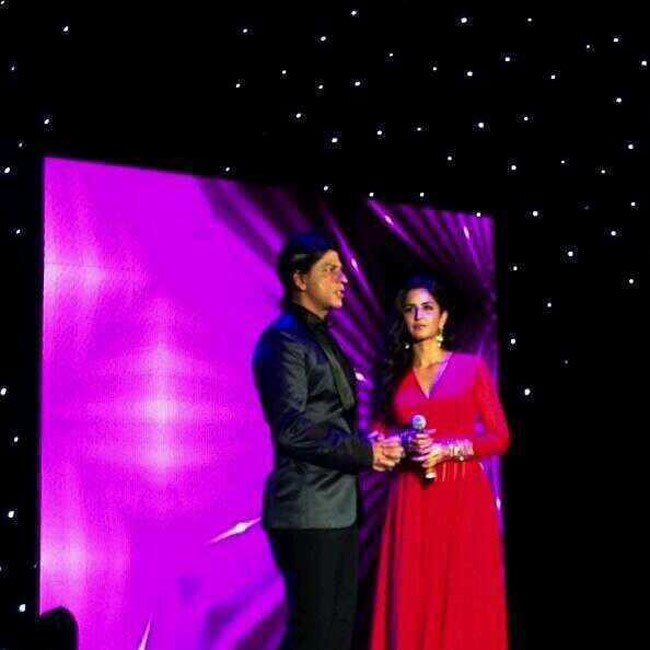 लंदन की एक शादी में शाहरुख-कटरीना ने जमकर लगाए ठुमके