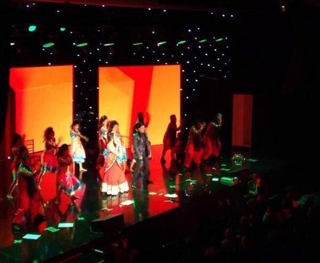 लंदन की एक शादी में शाहरुख-कटरीना ने जमकर लगाए ठुमके