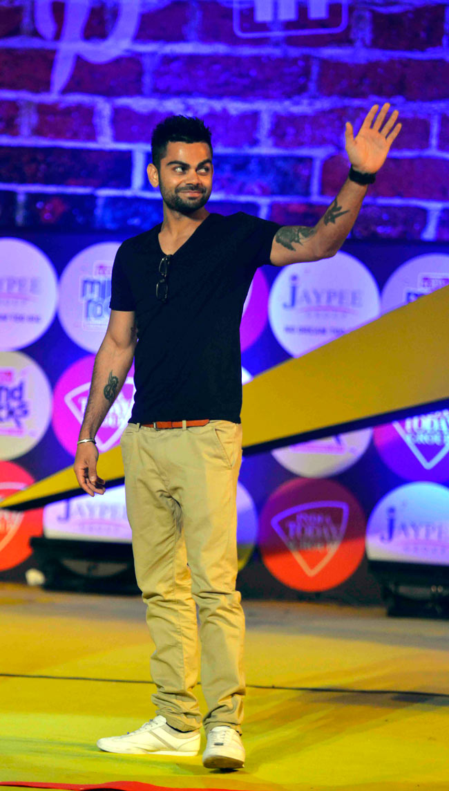 Mind Rocks में गंगनम स्टाइल में थिरके विराट कोहली