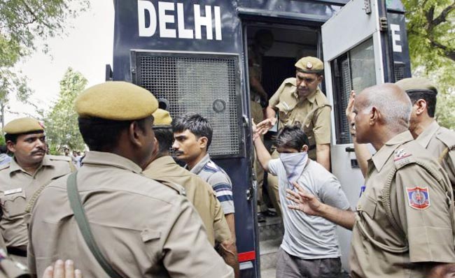 दिल्ली गैंगरेपः ये हैं वो चार दरिंदे, जिनसे पूरा देश करता है नफरत