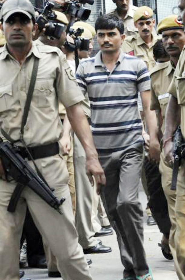 दिल्ली गैंगरेपः ये हैं वो चार दरिंदे, जिनसे पूरा देश करता है नफरत