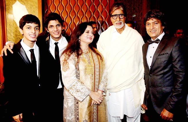 आदेश श्रीवास्‍तव की बर्थडे पार्टी में पहुंचे बिग बी