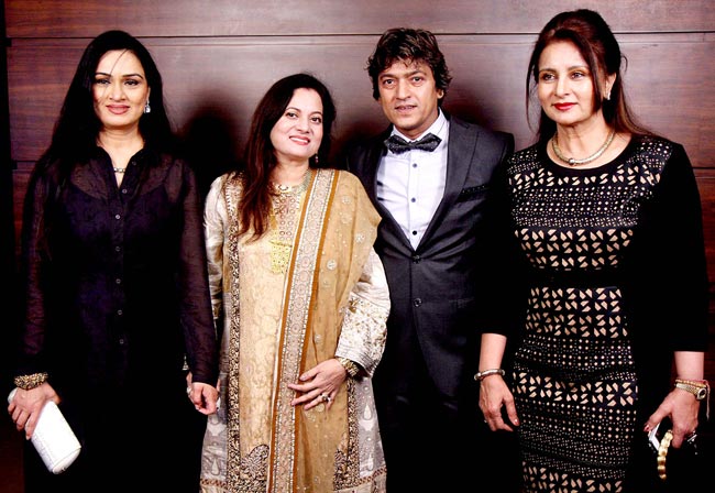 आदेश श्रीवास्‍तव की बर्थडे पार्टी में पहुंचे बिग बी