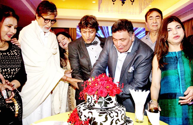 आदेश श्रीवास्‍तव की बर्थडे पार्टी में पहुंचे बिग बी