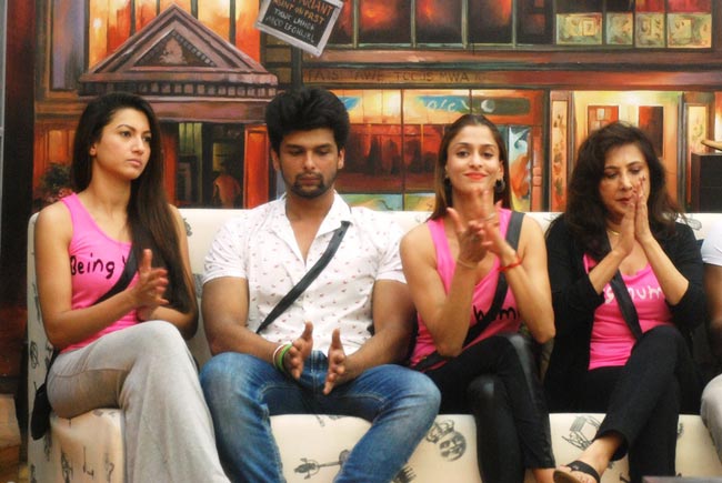 Bigg Boss के नए टास्‍क में बनी गौहर-तनिषा की जोड़ी