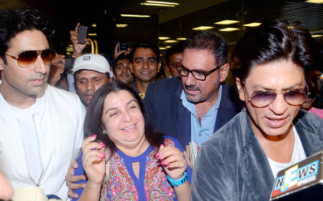 'Happy New Year' की दुबई शूटिंग पूरी, सितारे लौटे मुंबई
