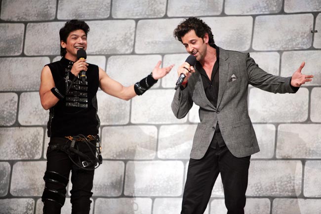 ‘झलक...’ के ग्रैंड फिनाले में खूब थिरके रितिक और प्रियंका