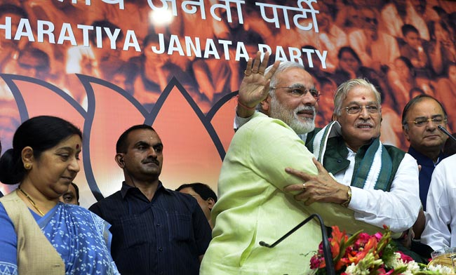 मोदी बने पीएम उम्मीदवार, कार्यकर्ताओं ने मनाया जश्‍न