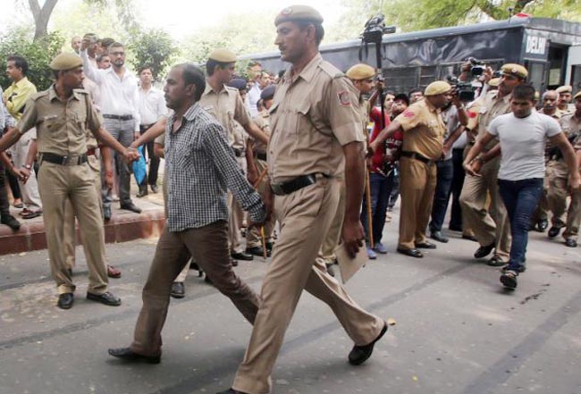 दिल्ली गैंगरेपः ये हैं वो चार दरिंदे, जिनसे पूरा देश करता है नफरत