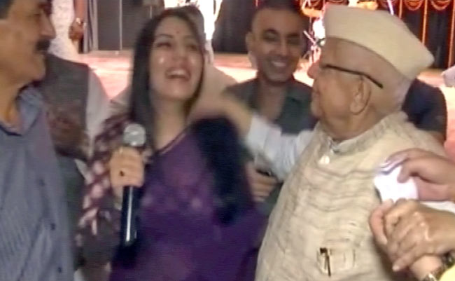 90 की उम्र में नाच उठे एनडी तिवारी