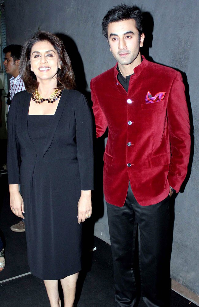 'हिट' KBC के सेट पर दिखे 'हॉट' रणबीर कपूर...