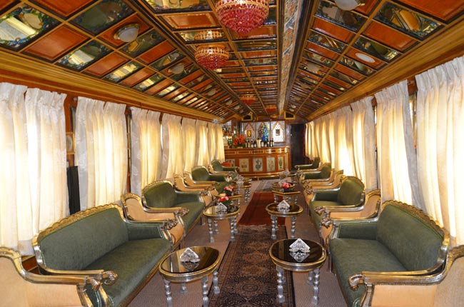 नए रंग रूप के साथ शाही सफर पर Palace on Wheels