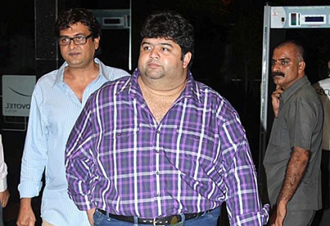 तस्‍वीरों में देखें कौन-कौन हैं बिग बॉस के घर में...