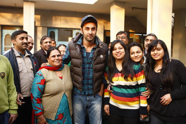 फिल्‍म 'बेशरम' में देखिए रणबीर कपूर की बदमाशियां