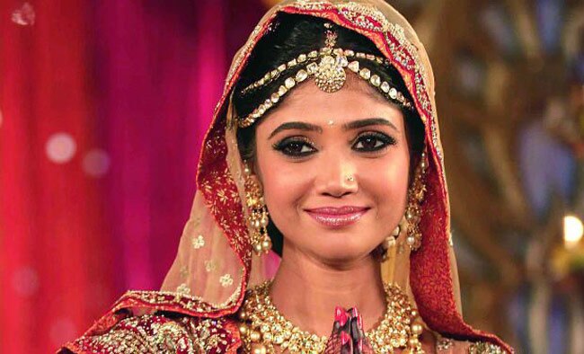 तस्‍वीरों में देखें कौन-कौन हैं बिग बॉस के घर में...