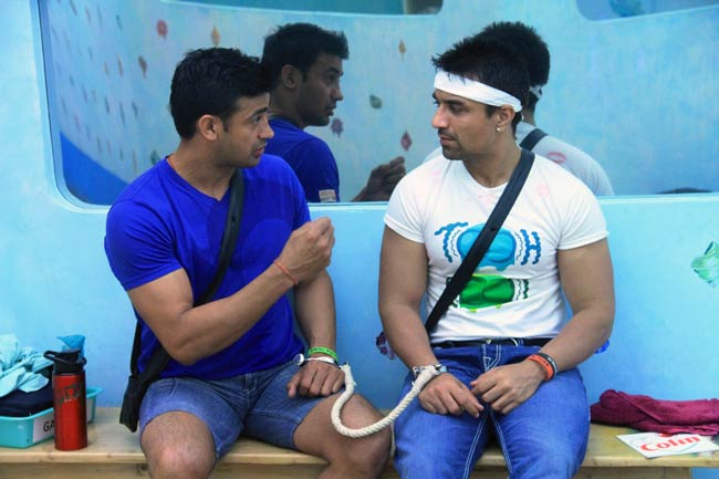 Bigg Boss के नए टास्‍क में बनी गौहर-तनिषा की जोड़ी