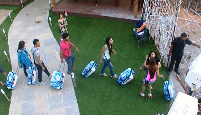 Bigg Boss के नए टास्‍क में बनी गौहर-तनिषा की जोड़ी