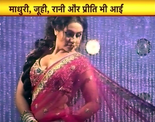 रैंप पर यश की 9 हसीनाओं का जलवा