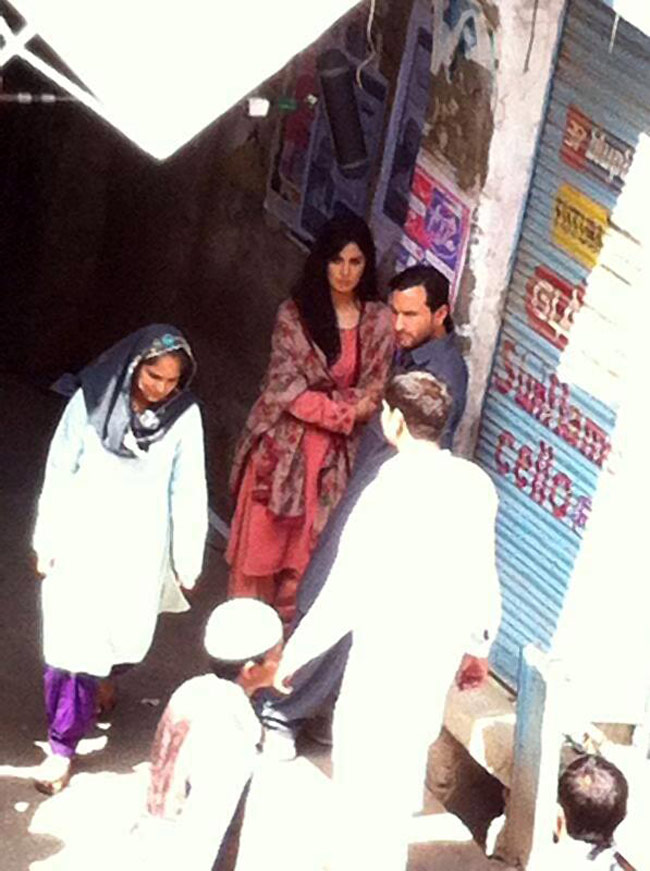 'फैंटम' की शूटिंग की कुछ और तस्वीरें आईं सामने