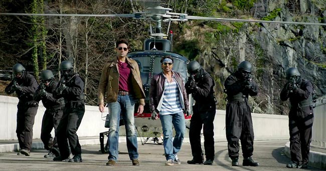 तस्‍वीरों में देखें 'धूम-3' की 'धूम'