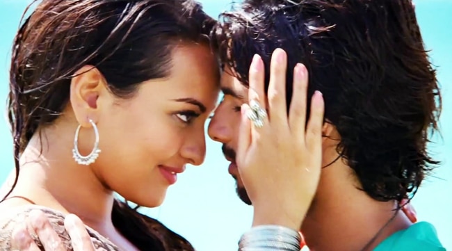 सोनाक्षी-शाहिद की 'आर...राजकुमार' का First Look