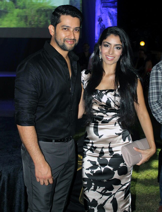 'सत्या 2' की थीम पार्टी में सितारों का मेला