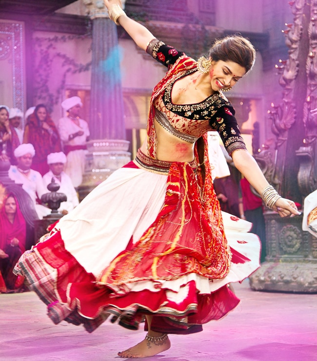 'राम-लीला' फिल्‍म का पोस्‍टर रिलीज