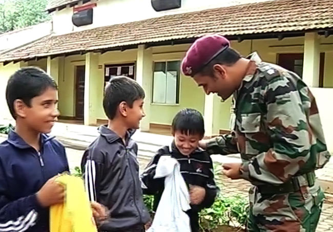 धोनी बनना चाहते थे सैनिक, किस्‍मत ने बनाया क्रिकेटर