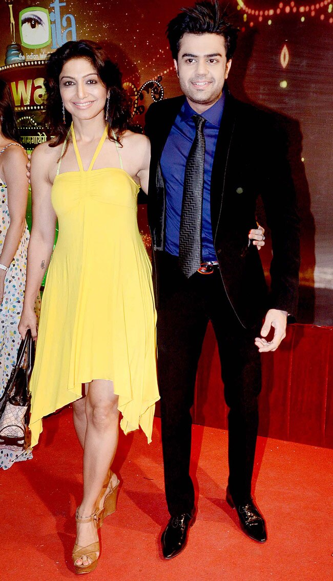 ITA अवॉर्ड्स के रेड कार्पेट पर 'सितारों' का जमावड़ा